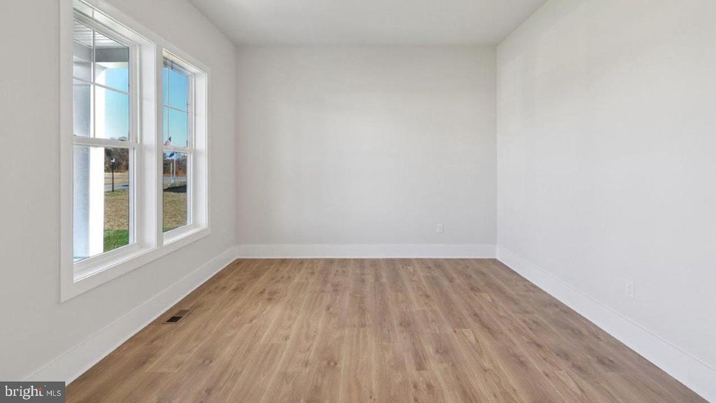 Image 29 of property listing at 16503 GOLDEN CROWN DR, Upper Marlboro, MD 20774