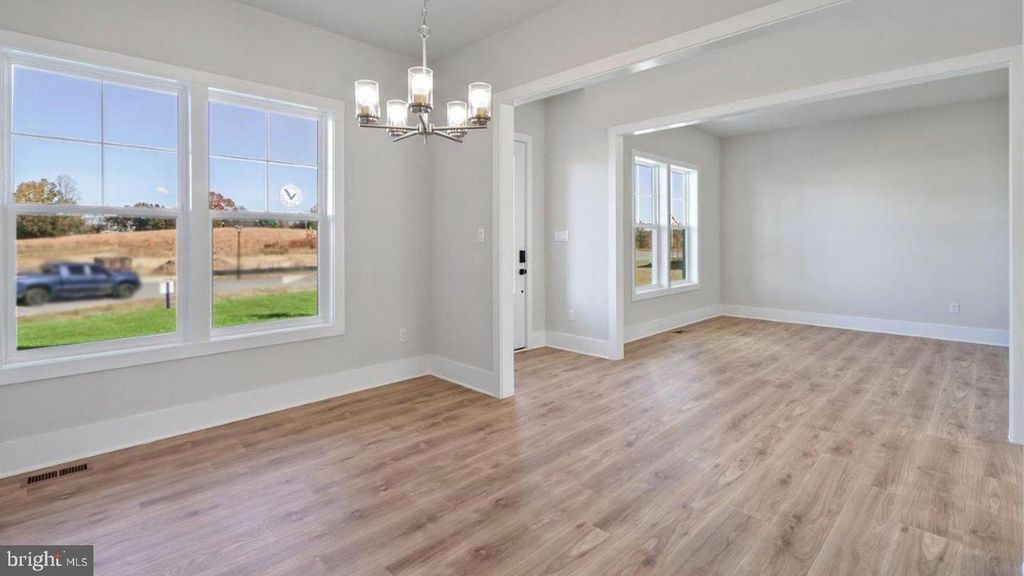 Image 35 of property listing at 16503 GOLDEN CROWN DR, Upper Marlboro, MD 20774