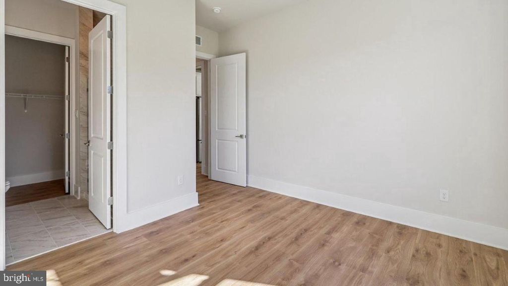 Image 41 of property listing at 16503 GOLDEN CROWN DR, Upper Marlboro, MD 20774