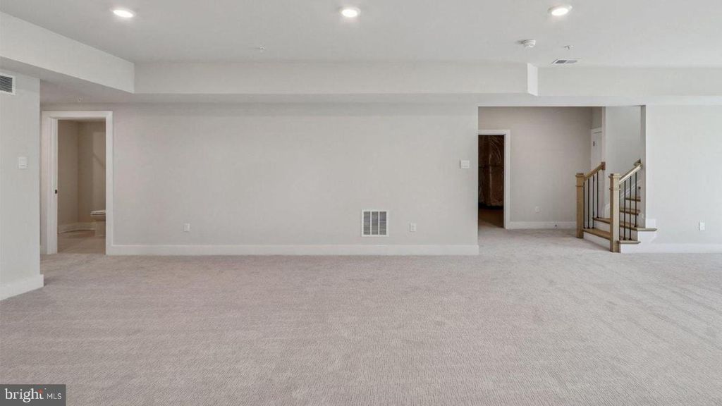 Image 51 of property listing at 16503 GOLDEN CROWN DR, Upper Marlboro, MD 20774