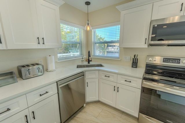 5021 PORPOISE PLACE, New Port Richey, FL 34652