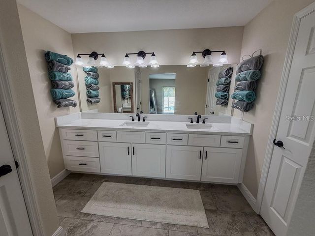 5021 PORPOISE PLACE, New Port Richey, FL 34652