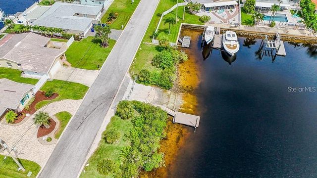 5021 PORPOISE PLACE, New Port Richey, FL 34652