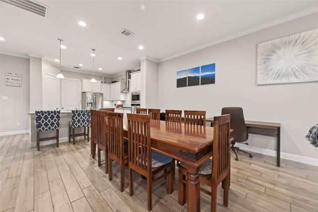 1914 Shearn Street, Houston, TX 77007