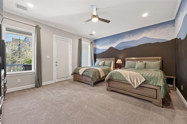 1914 Shearn Street, Houston, TX 77007