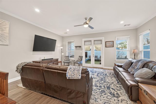 1914 Shearn Street, Houston, TX 77007