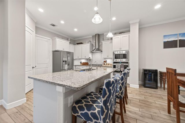 1914 Shearn Street, Houston, TX 77007