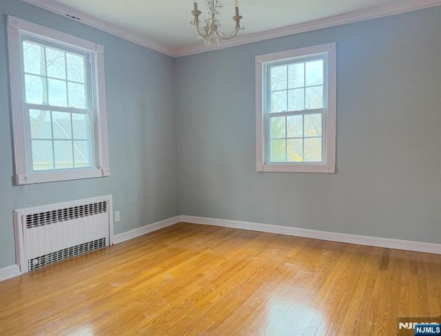 34 Howard Street, Verona, NJ 07044