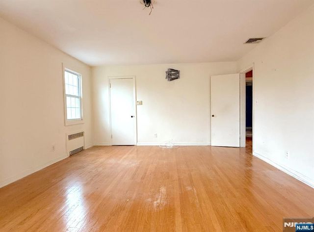 34 Howard Street, Verona, NJ 07044