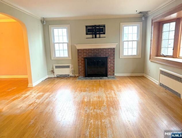 34 Howard Street, Verona, NJ 07044