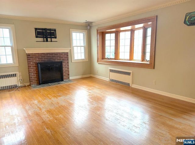 34 Howard Street, Verona, NJ 07044