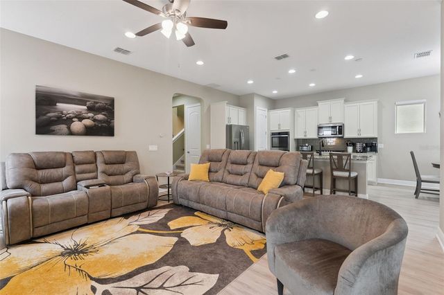 17090 HARBOR OAK PARKWAY, Winter Garden, FL 34787