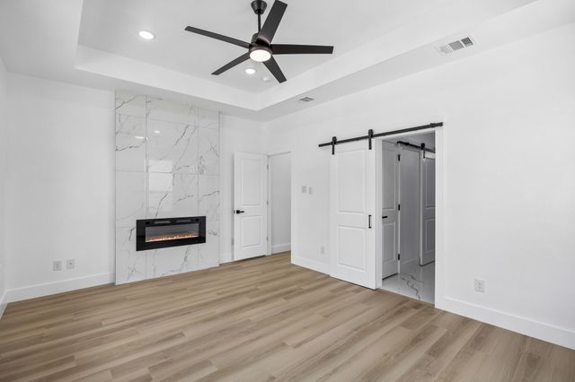 2402 Dyson Street, Dallas, TX 75215