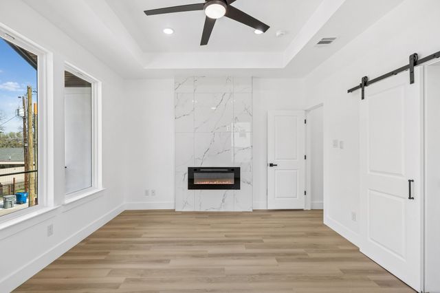 2402 Dyson Street, Dallas, TX 75215