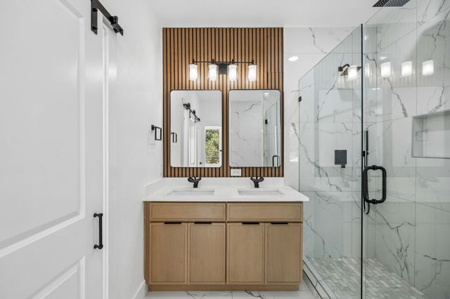 2402 Dyson Street, Dallas, TX 75215