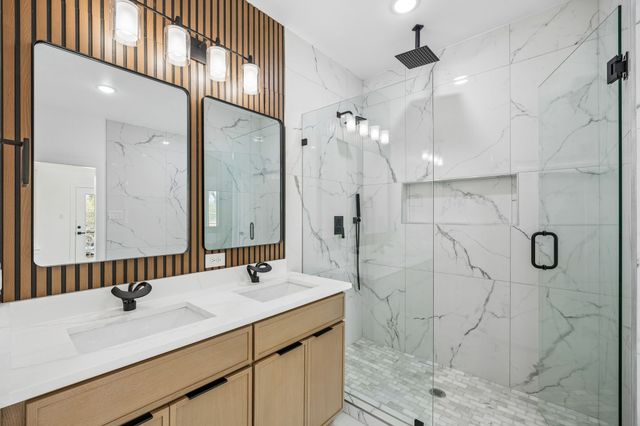 2402 Dyson Street, Dallas, TX 75215