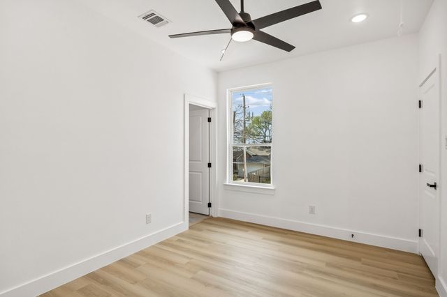 2402 Dyson Street, Dallas, TX 75215