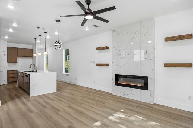 2402 Dyson Street, Dallas, TX 75215