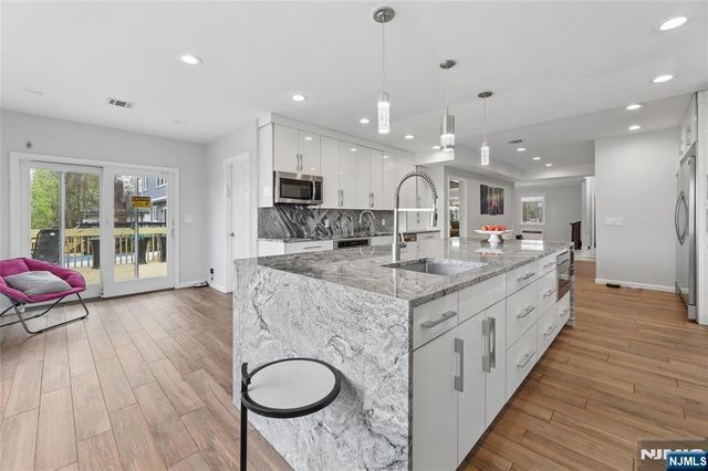 86 Crescent Avenue, Passaic, NJ 07055