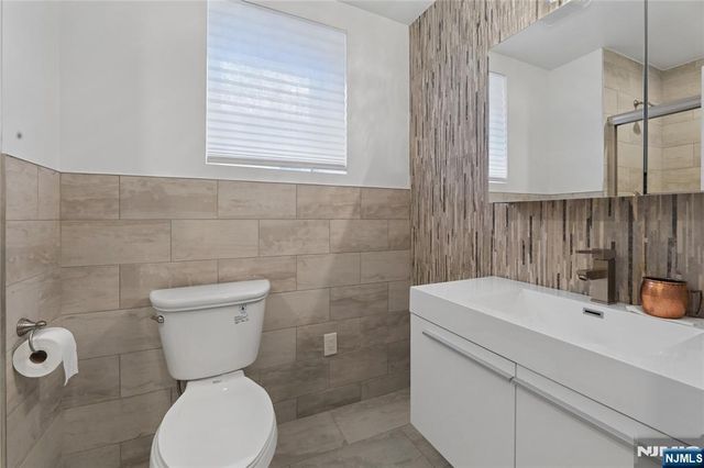 86 Crescent Avenue, Passaic, NJ 07055