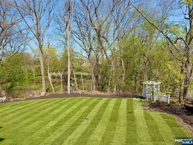 86 Crescent Avenue, Passaic, NJ 07055