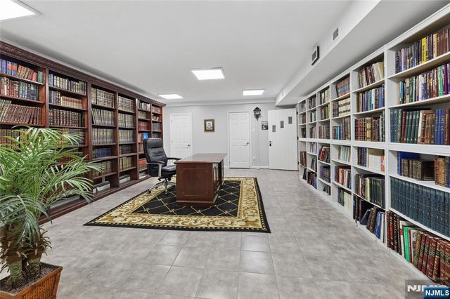 86 Crescent Avenue, Passaic, NJ 07055