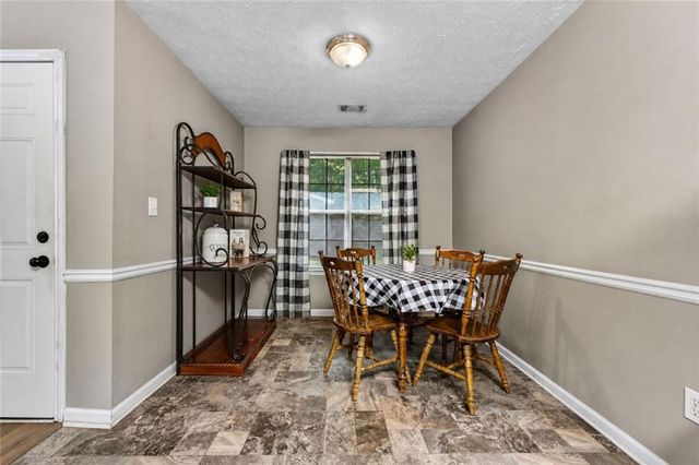 315 Wild Turkey Lane, Locust Grove, GA 30248
