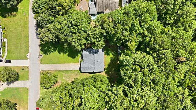 315 Wild Turkey Lane, Locust Grove, GA 30248