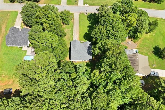 315 Wild Turkey Lane, Locust Grove, GA 30248