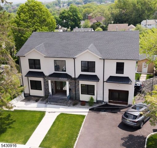 25 Mayfair Pl, Clifton City, NJ 07013