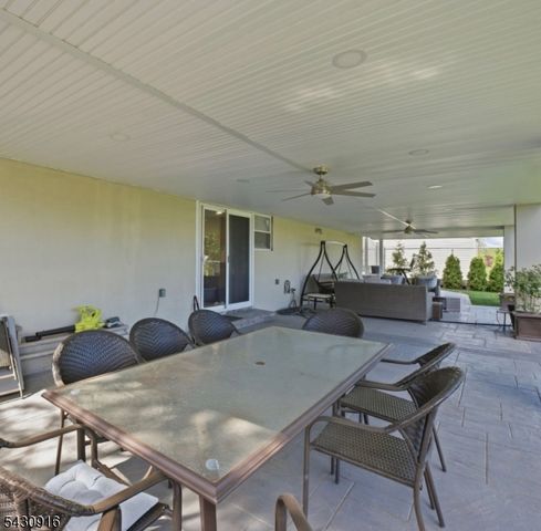 25 Mayfair Pl, Clifton City, NJ 07013