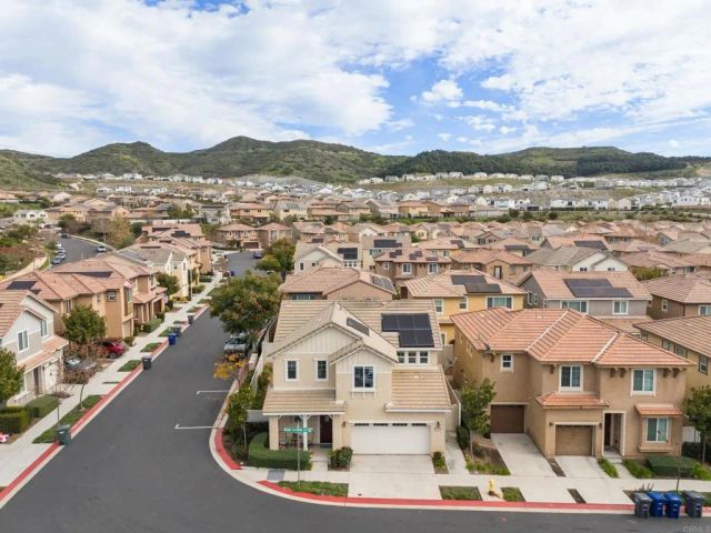 35461 Brown Galloway Ln, Fallbrook, CA 92028