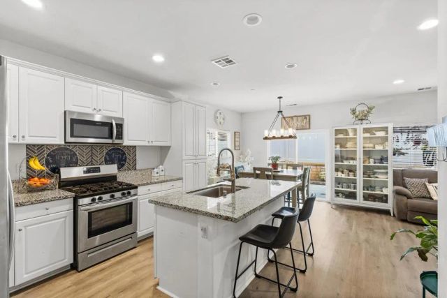 35461 Brown Galloway Ln, Fallbrook, CA 92028