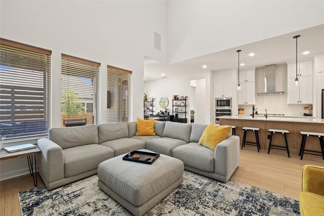 167 Darley Oak DR, Dripping Springs, TX 78620