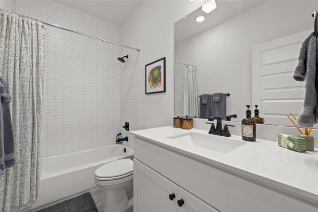 167 Darley Oak DR, Dripping Springs, TX 78620
