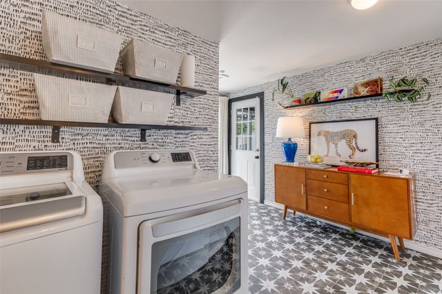 6347 Sudbury Drive, Dallas, TX 75214