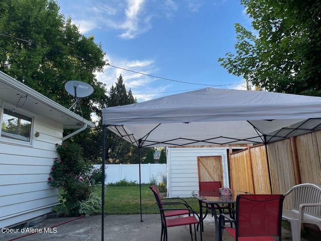 1415 E HARRISON AVE, Coeur D'alene, ID 83814