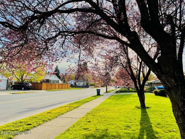 1415 E HARRISON AVE, Coeur D'alene, ID 83814