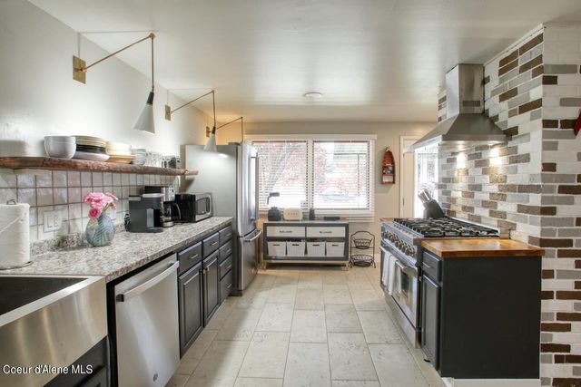 1415 E HARRISON AVE, Coeur D'alene, ID 83814