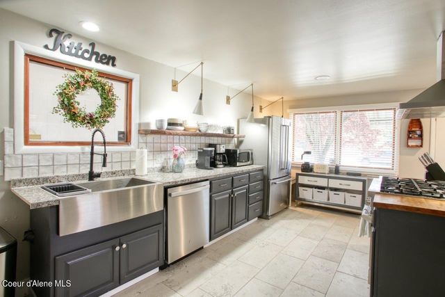 1415 E HARRISON AVE, Coeur D'alene, ID 83814
