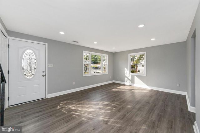 7702 BURNSIDE RD, Landover, MD 20785