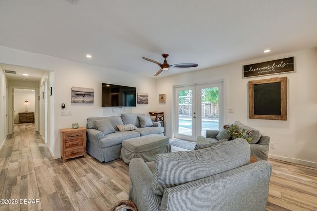 871 Lindenwood Circle E, Ormond Beach, FL 32174