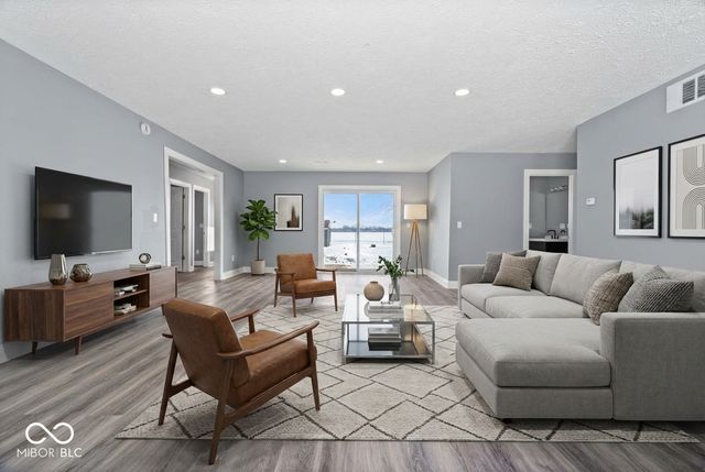 732 W 700 N, Fortville, IN 46040