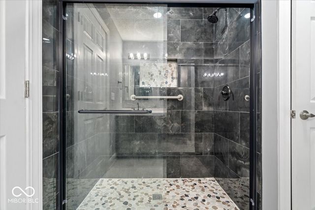 732 W 700 N, Fortville, IN 46040