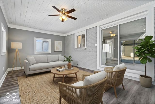 732 W 700 N, Fortville, IN 46040