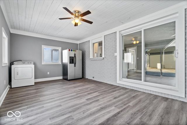 732 W 700 N, Fortville, IN 46040