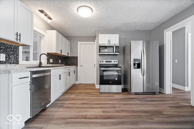 732 W 700 N, Fortville, IN 46040