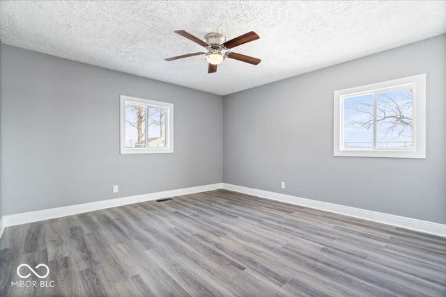 732 W 700 N, Fortville, IN 46040