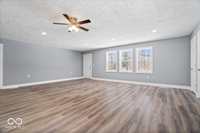 732 W 700 N, Fortville, IN 46040