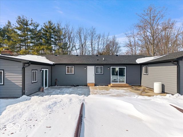 732 W 700 N, Fortville, IN 46040